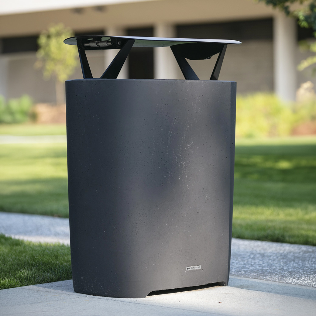 Garbage / Trash Bin