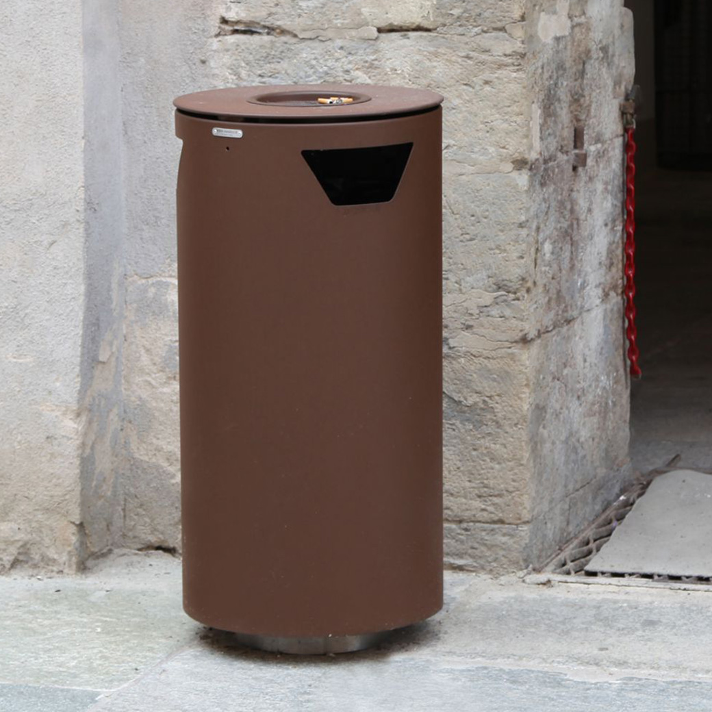 Garbage / Trash Bin