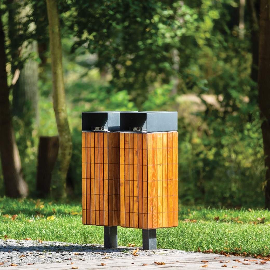 Garbage / Trash Bin