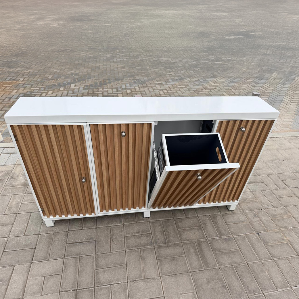 Garbage / Trash Bin