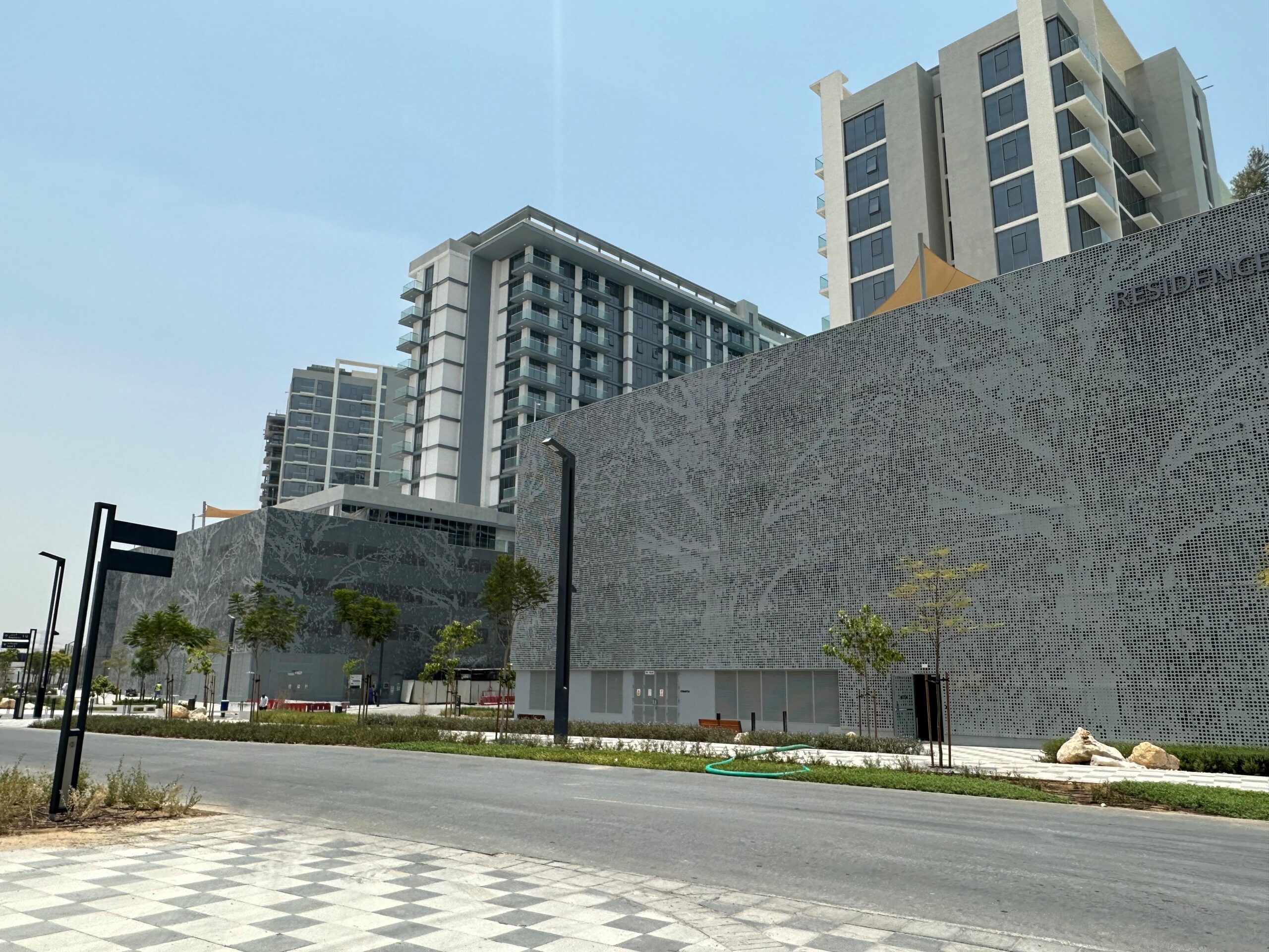 Car Parking Facade